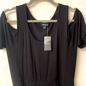 BNWT!!! Torrid Cold Should Dress Plus Size 1X